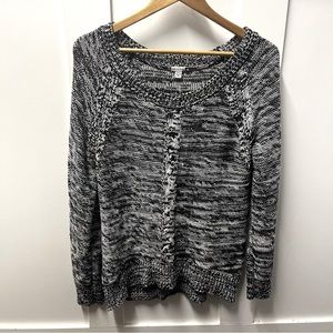 Guess long sleeve knit top size XL‎